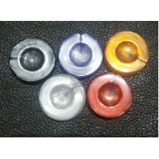 Checkers in assorted colors measuring 3,2 cm. Complete set of 30 pcs. in two colors